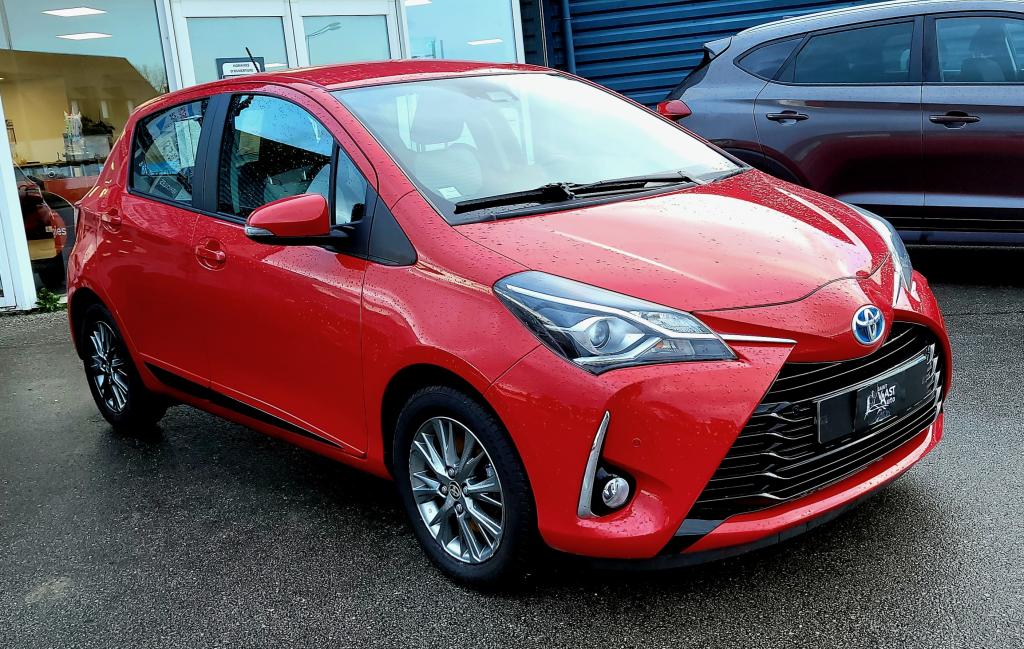 TOYOTA YARIS HYBRIDE 100H DYNAMIC
